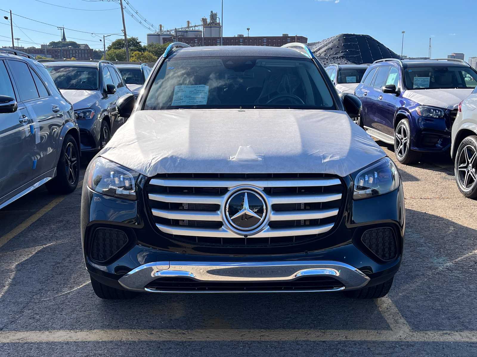 2026 Mercedes Benz GLS 450 4MATIC photo 2