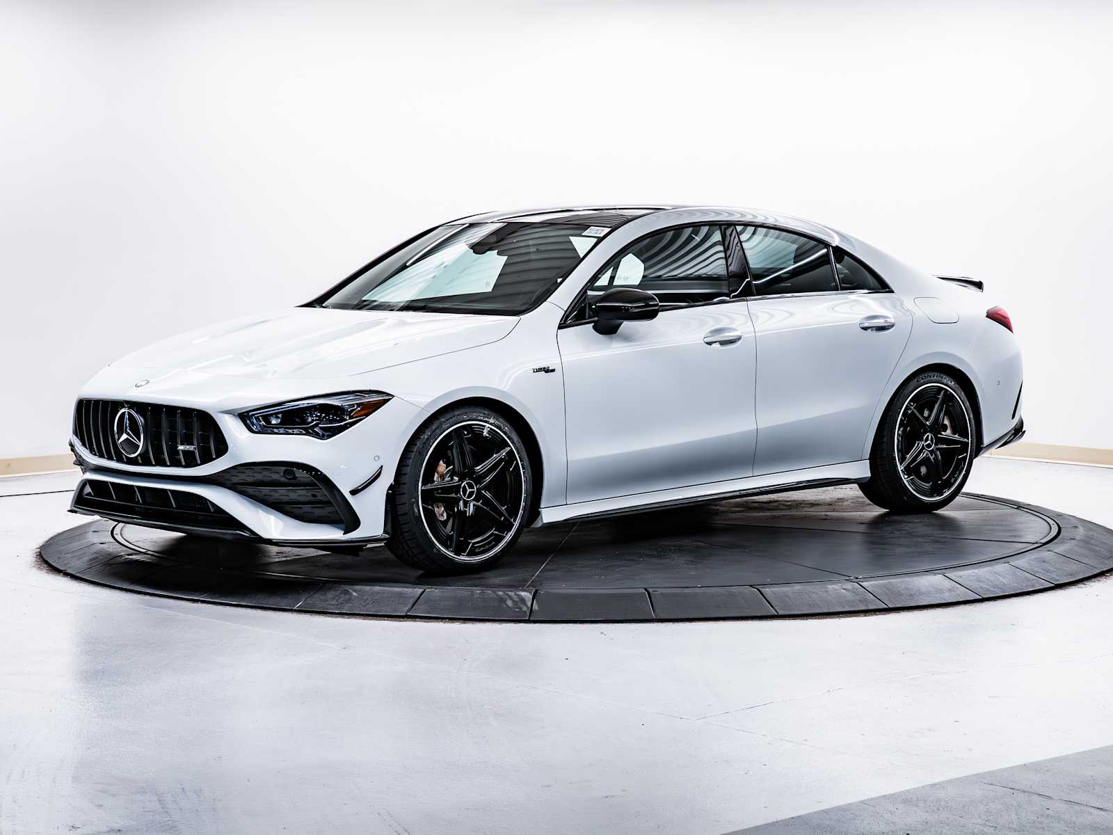 2024 Mercedes Benz CLA AMG 35 4MATIC photo 3