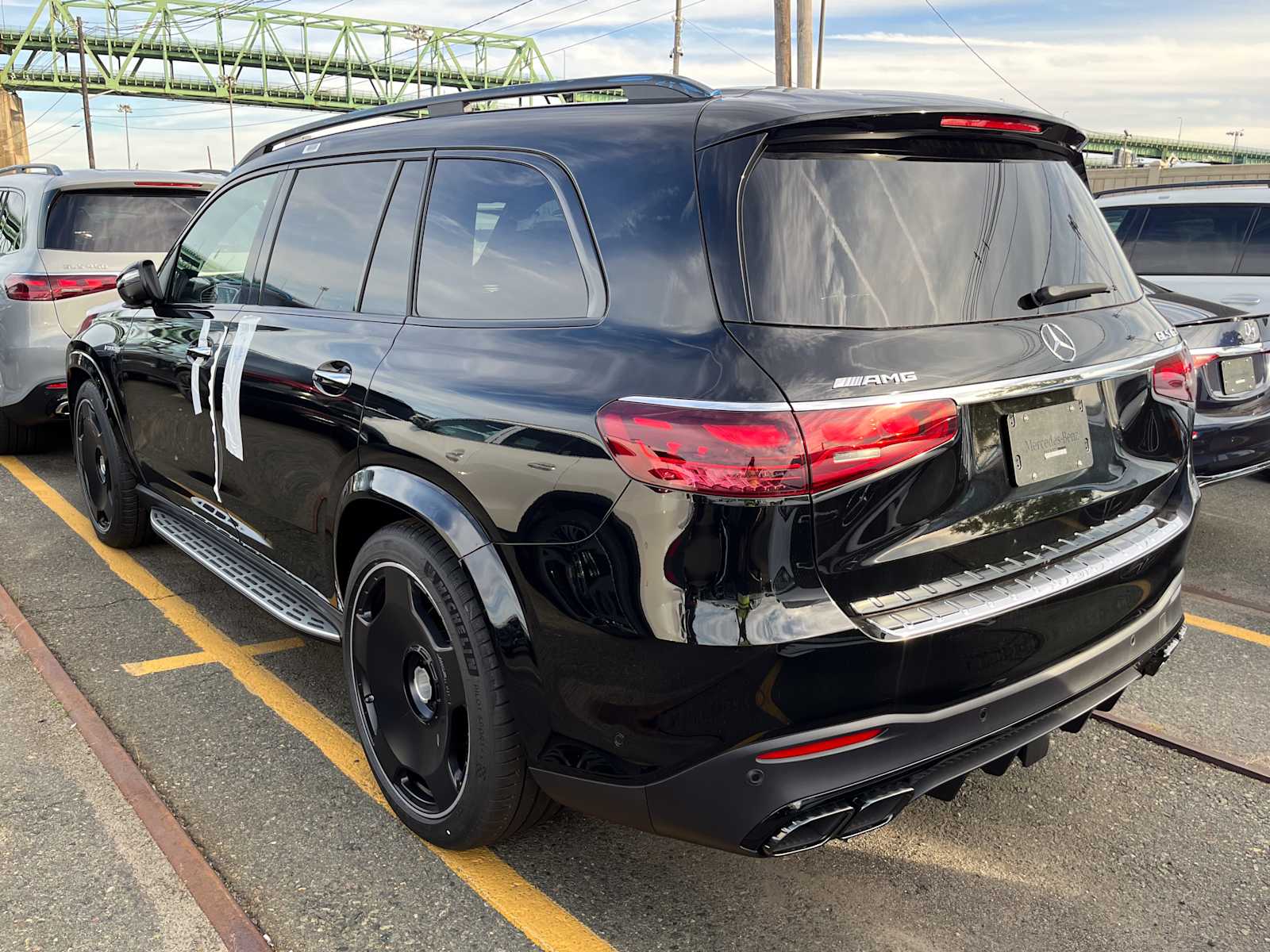 2026 Mercedes Benz GLS AMG 63 4MATIC photo 2