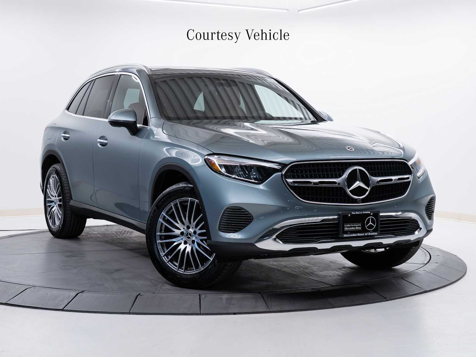 2026 Mercedes-Benz GLC GLC 300 4MATIC's photo