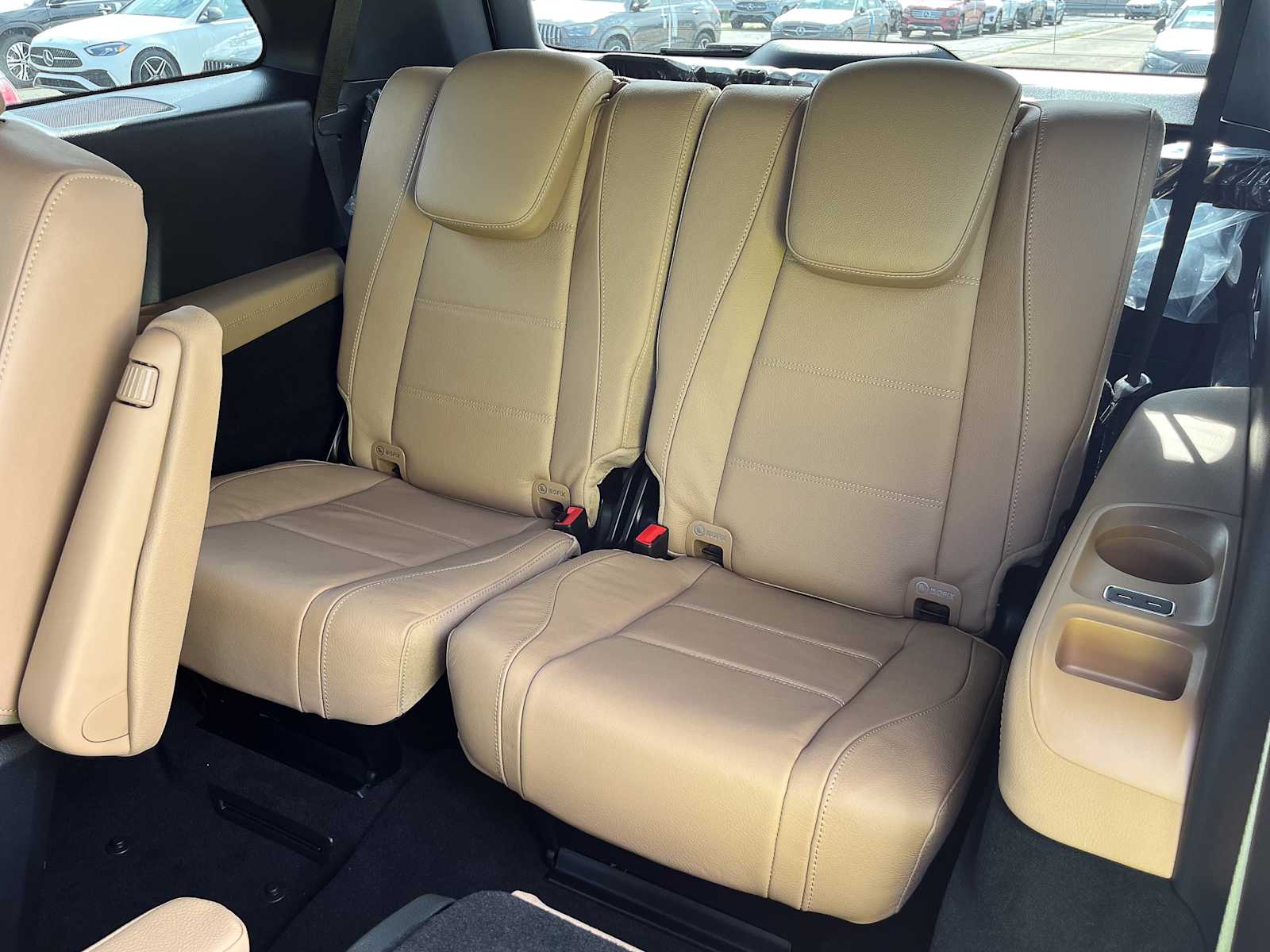 new 2025 Mercedes-Benz GLS 450 car