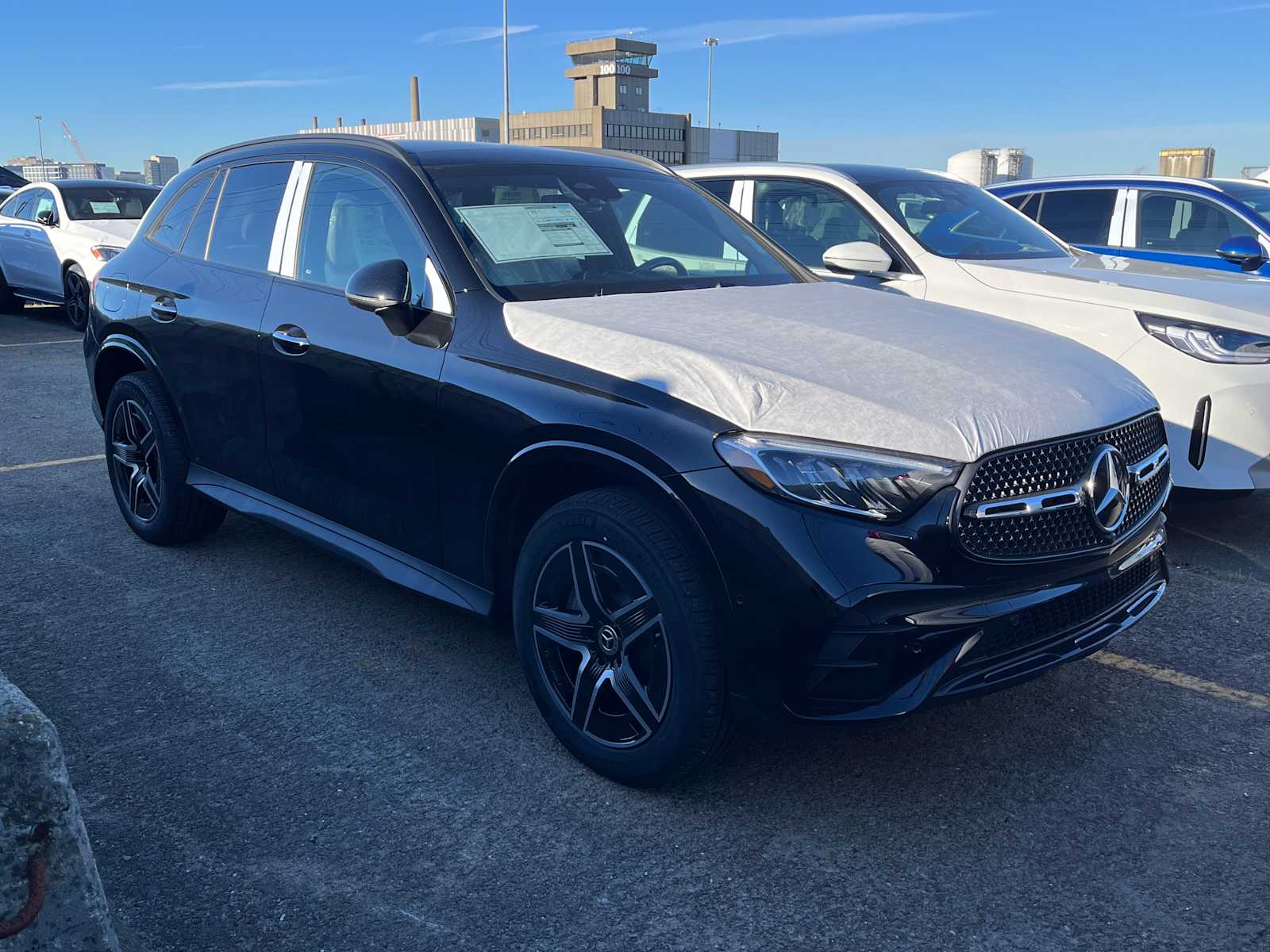 2026 Mercedes-Benz GLC Base's photo