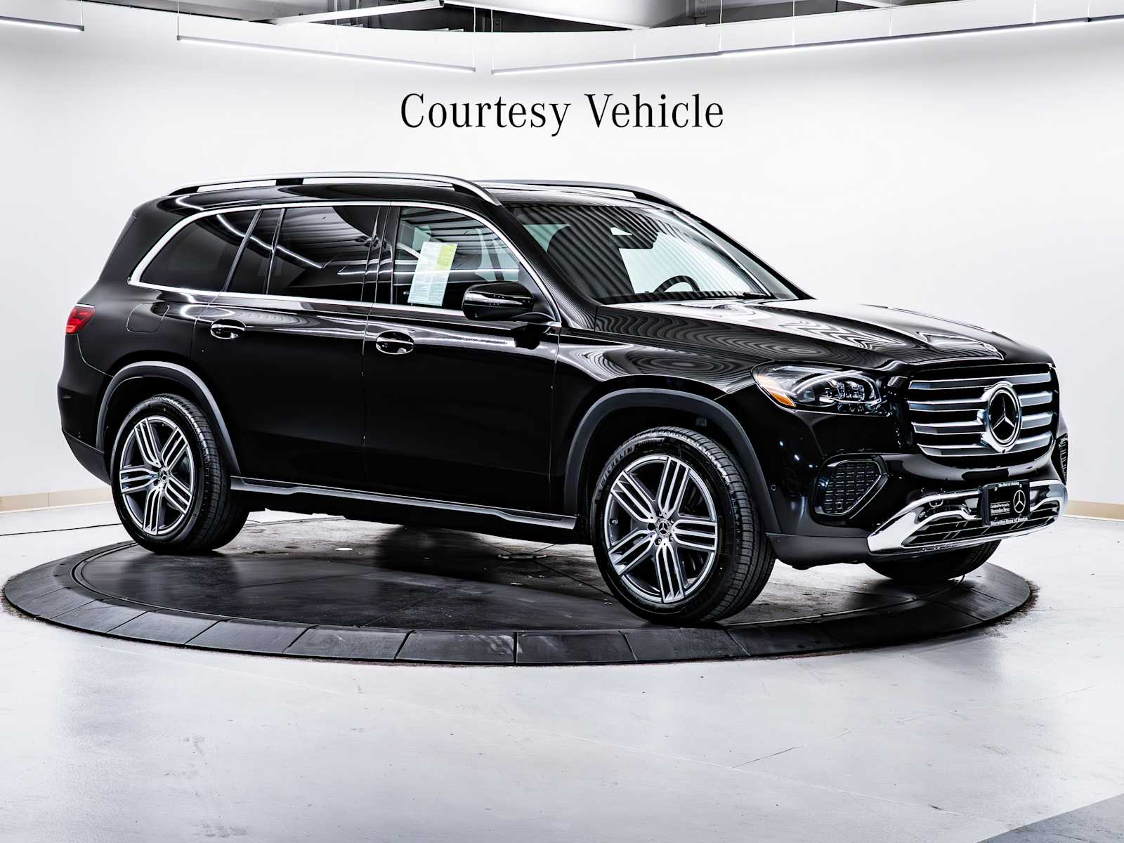 2025 Mercedes-Benz GLS Base's photo