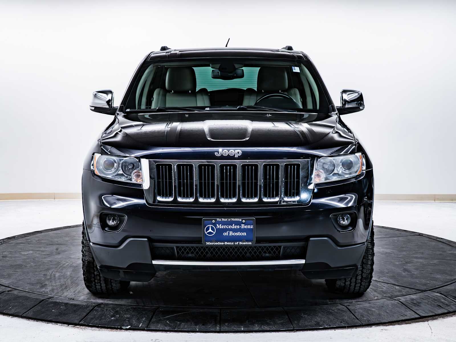 Used 2011 Jeep Grand Cherokee Limited with VIN 1J4RR5GG2BC556156 for sale in Somerville, MA