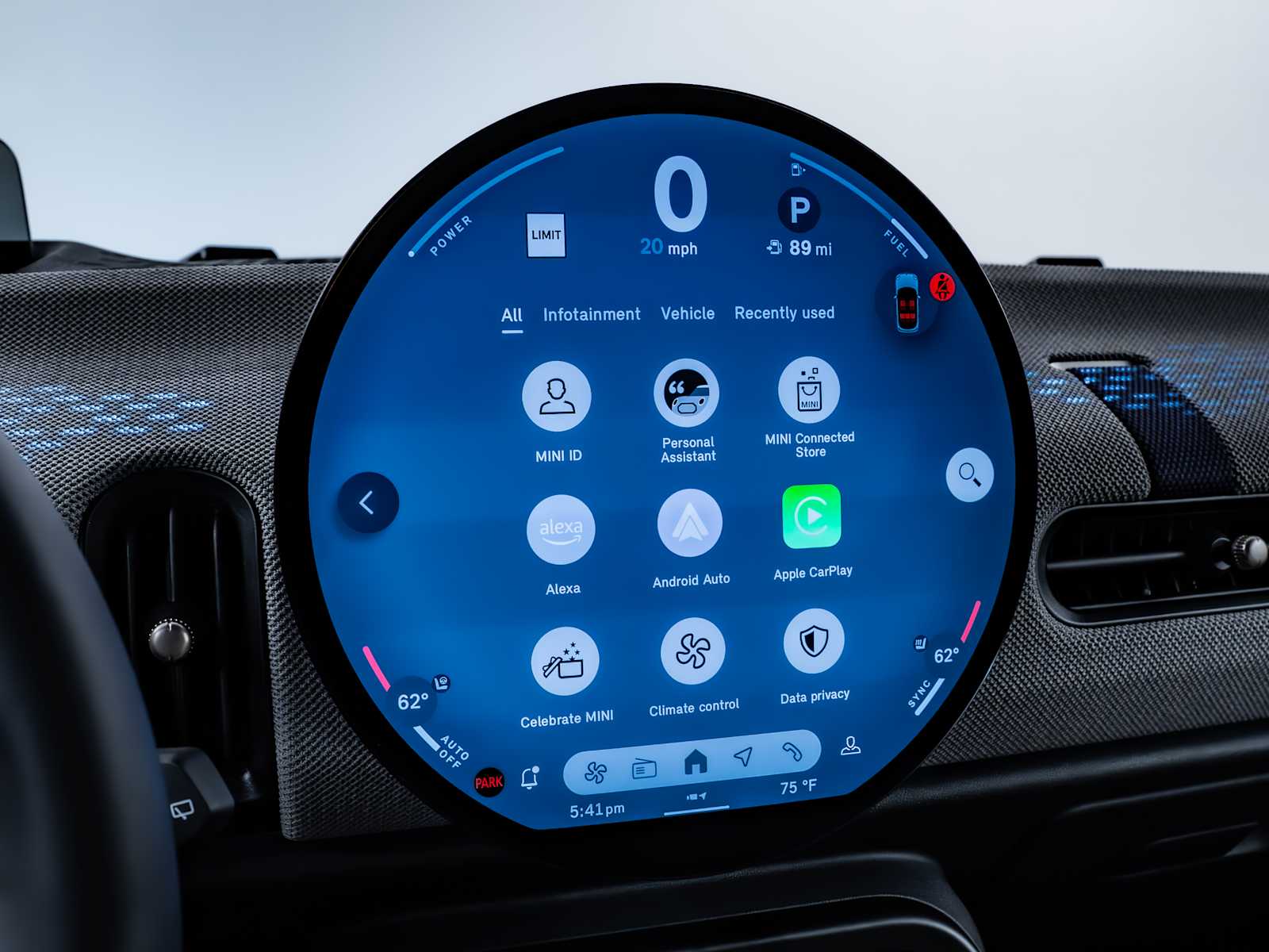 used 2025 MINI Hardtop 4 Door car, priced at $31,998