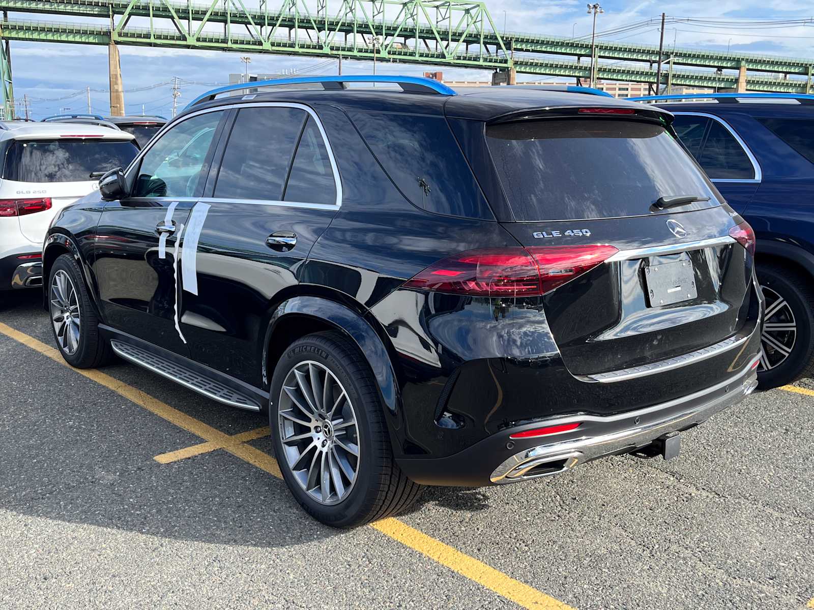 new 2026 Mercedes-Benz GLE 450 car