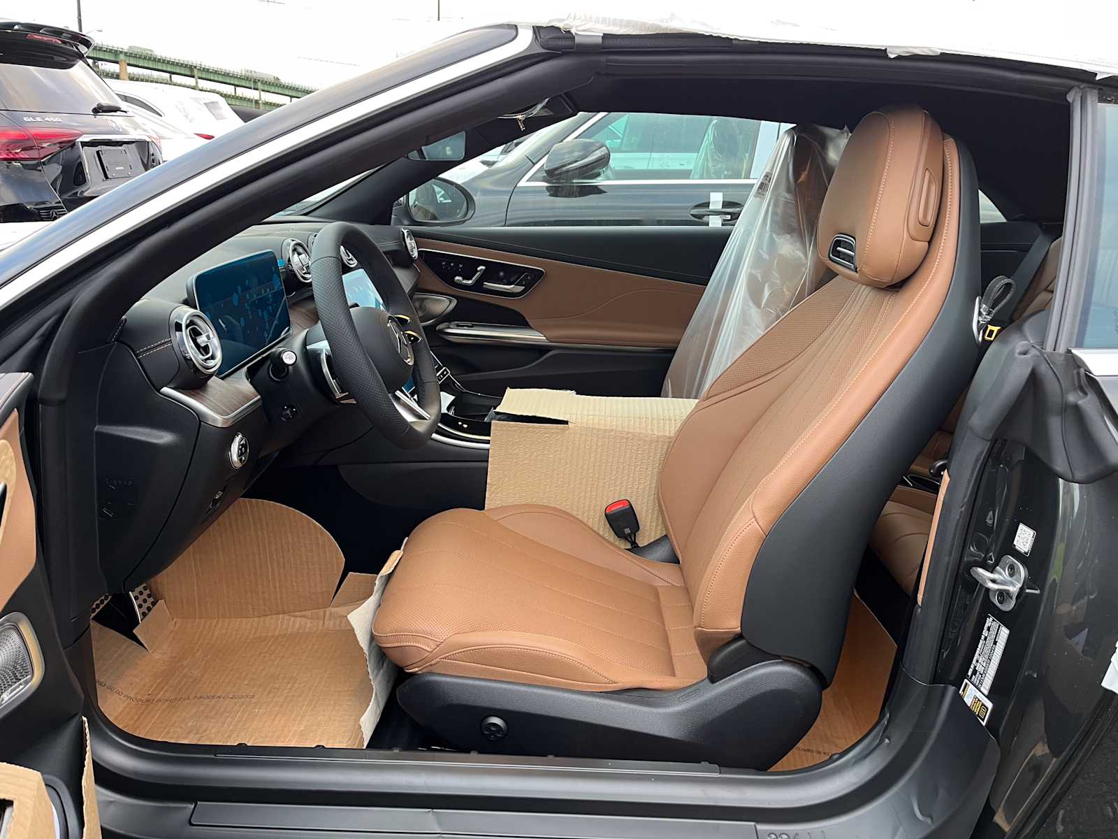 2026 Mercedes Benz CLE 450 4MATIC photo 4