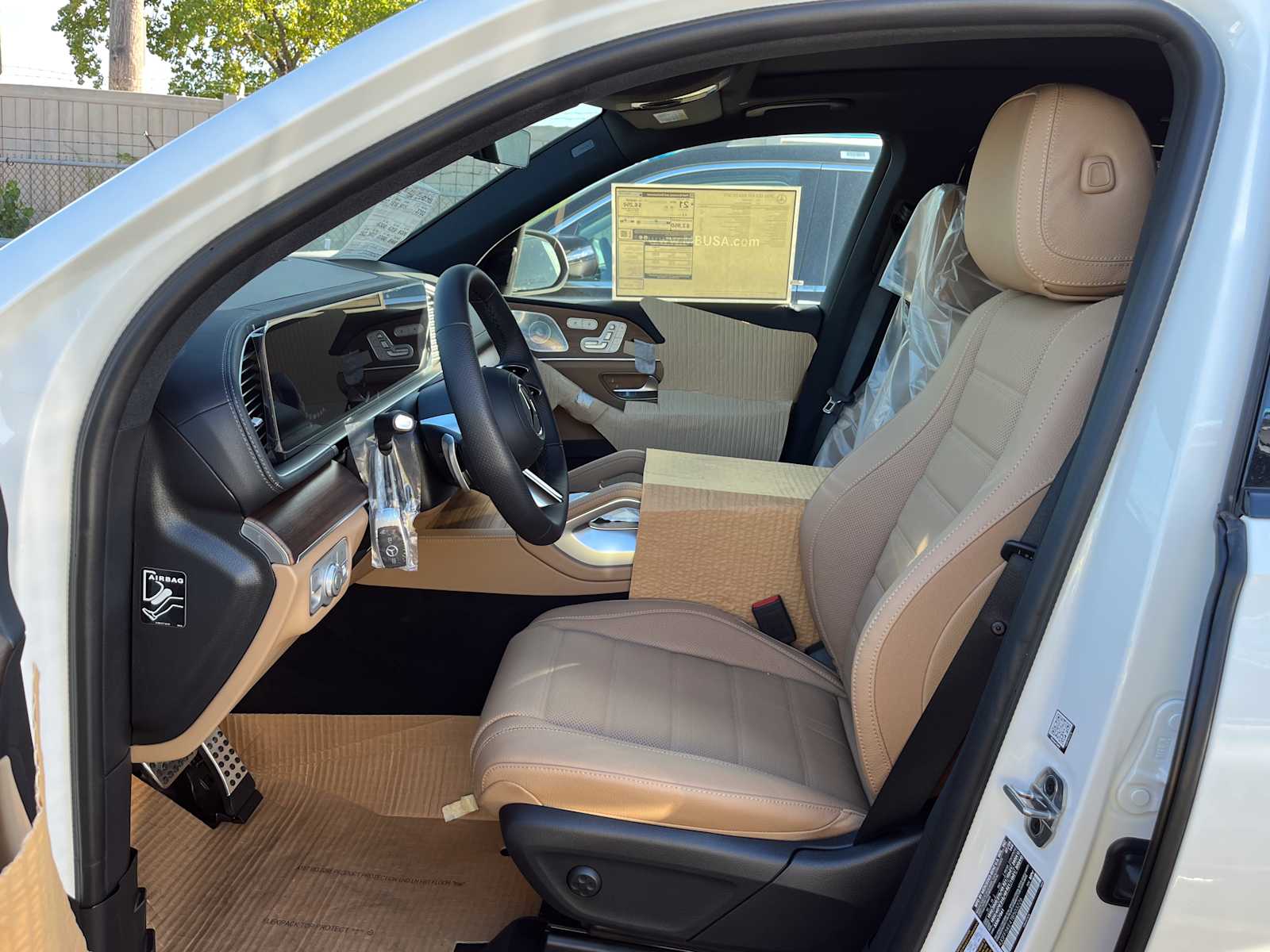 2026 Mercedes Benz GLS 450 4MATIC photo 3