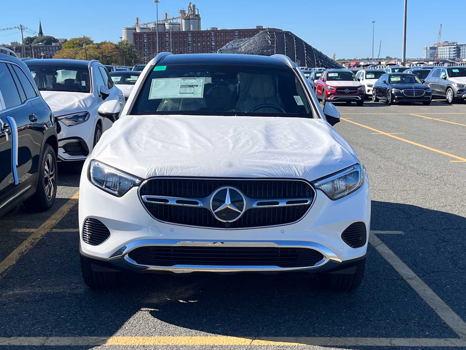 2026 Mercedes Benz GLC 300 4MATIC photo 2