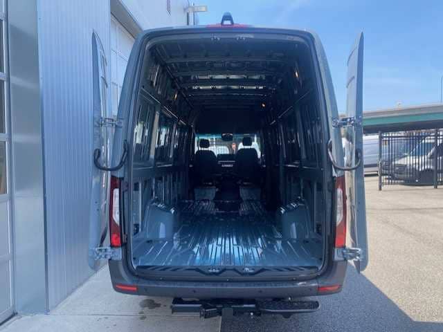 new 2025 Mercedes-Benz Sprinter 3500 car