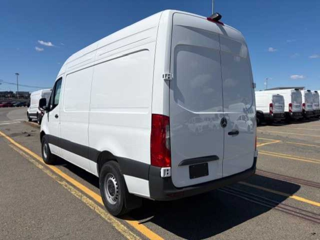 New 2026 Mercedes-Benz Sprinter 2500 High Roof 144" wb Worker Diesel Cargo Van Van Cargo Van