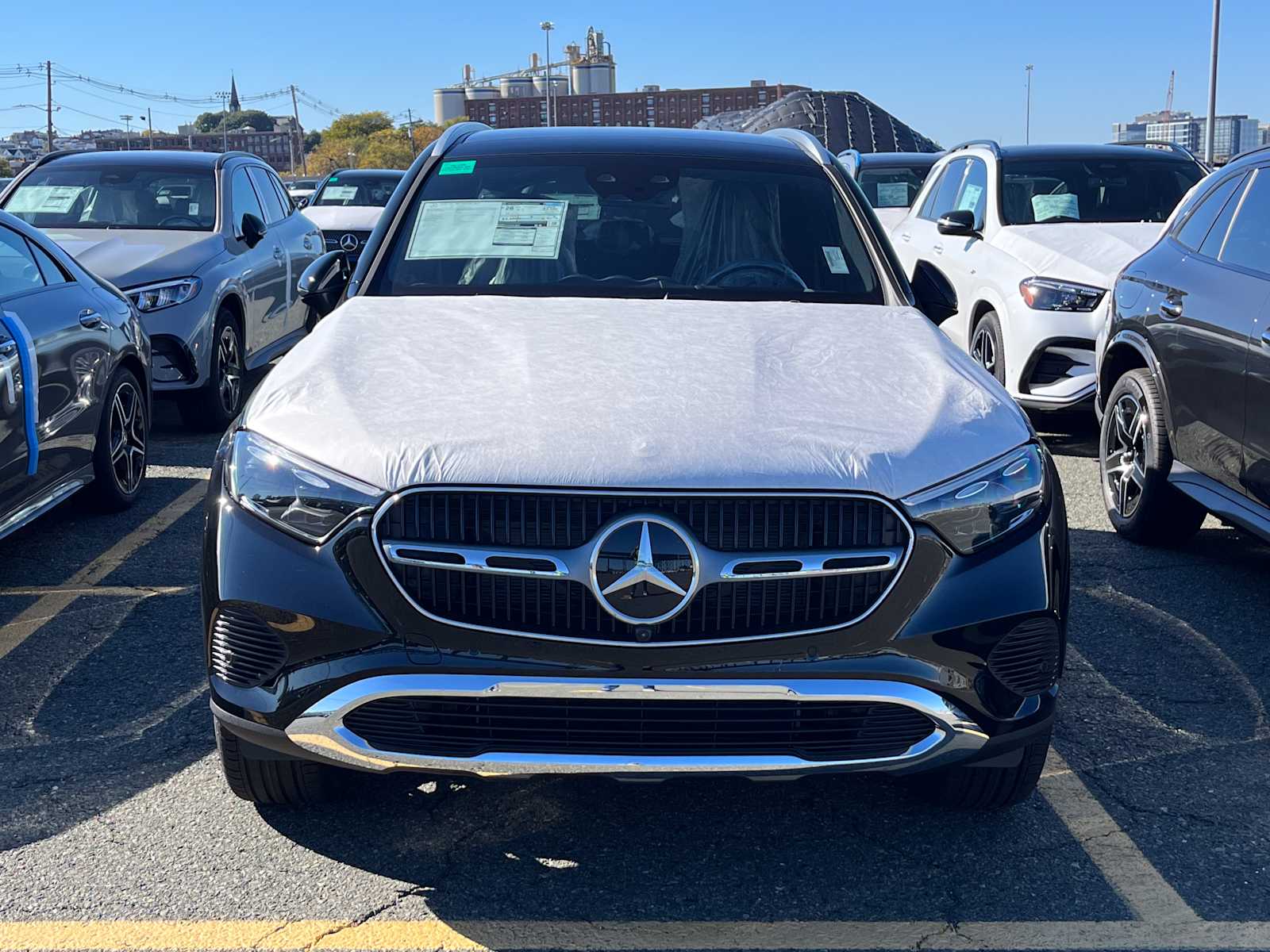 2026 Mercedes Benz GLC 300 4MATIC photo 2