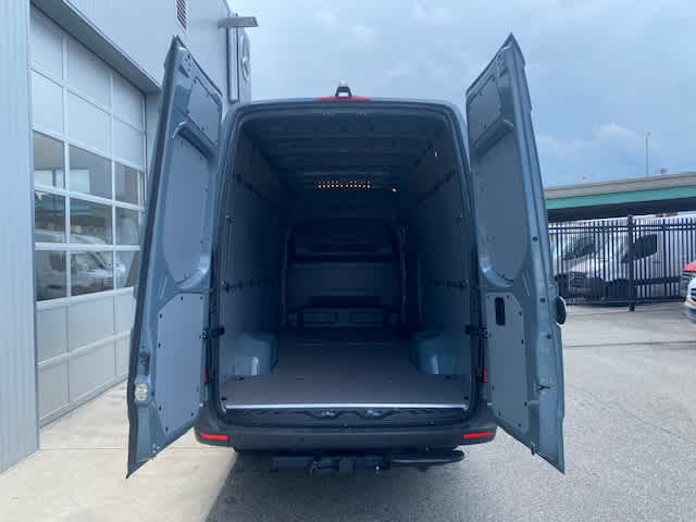 new 2025 Mercedes-Benz Sprinter 3500 car