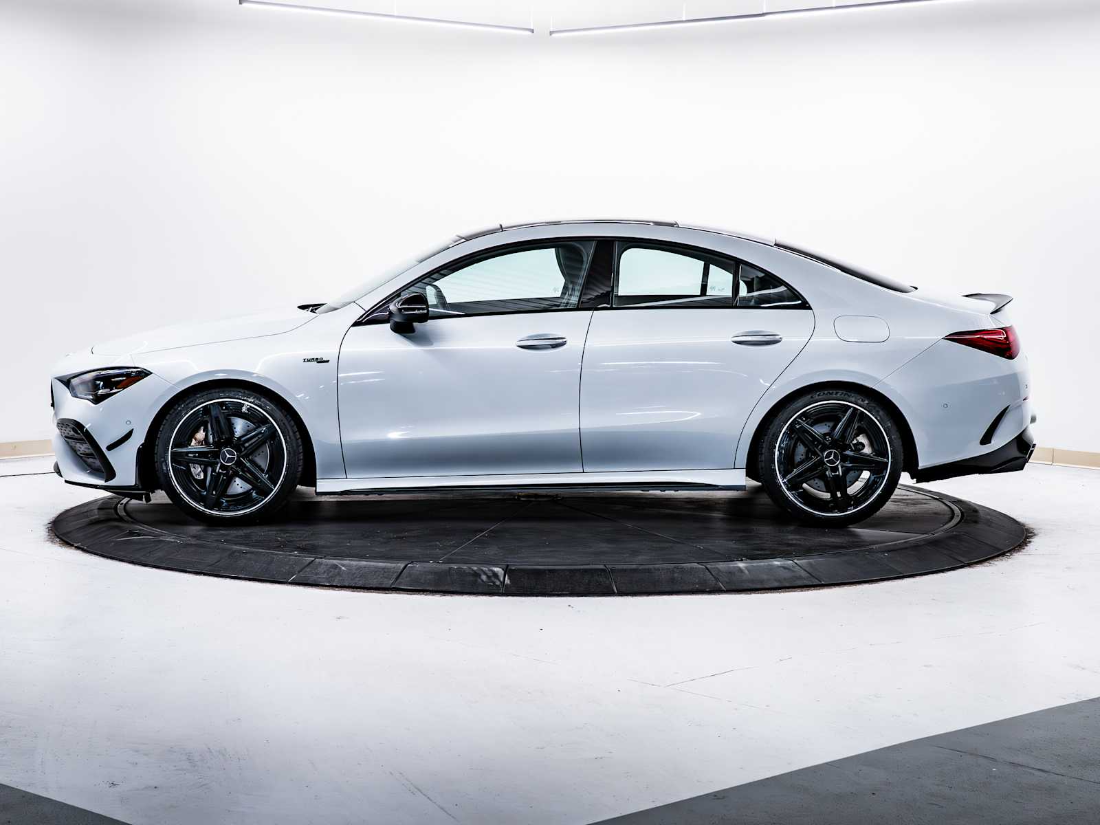 2024 Mercedes Benz CLA AMG 35 4MATIC photo 4