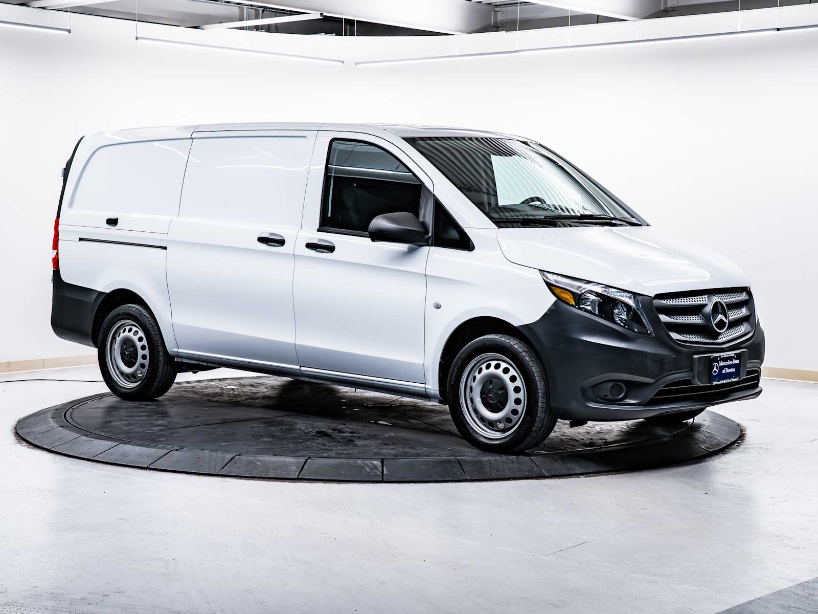 2020 Mercedes-Benz Metris Cargo Van's photo