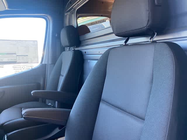 new 2025 Mercedes-Benz Sprinter 2500 car