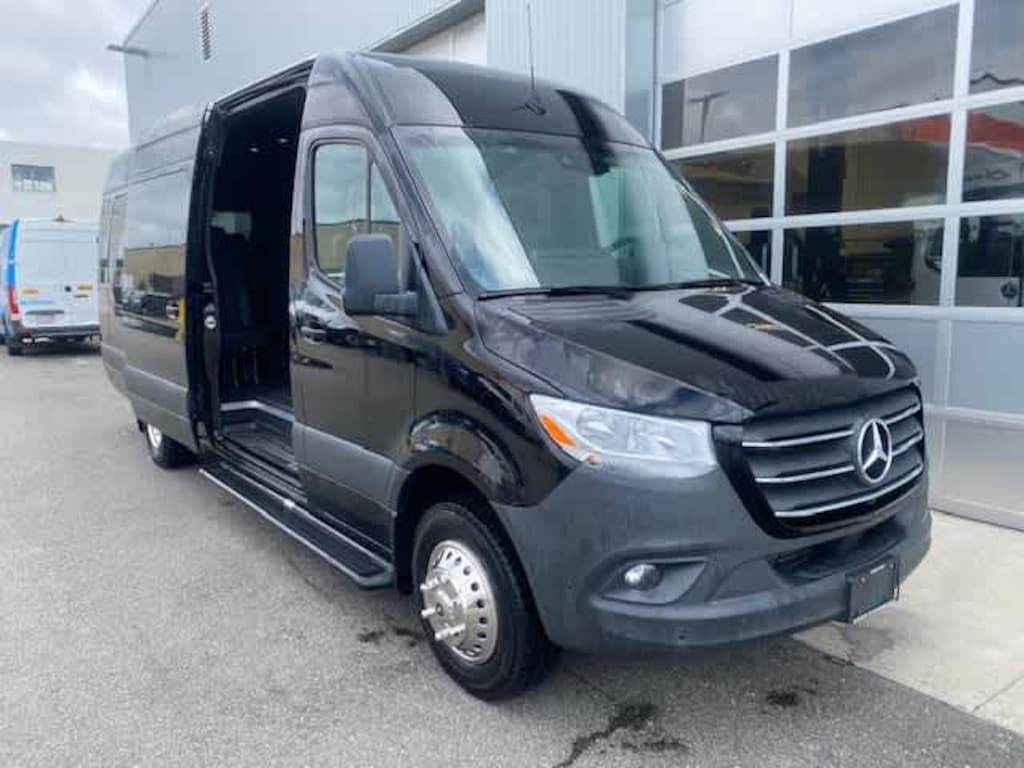 New 2024 Mercedes-Benz Sprinter 3500 HR 170" wb Ext 15 Seat Smartliner Passenger Van Van Extended Cargo Van