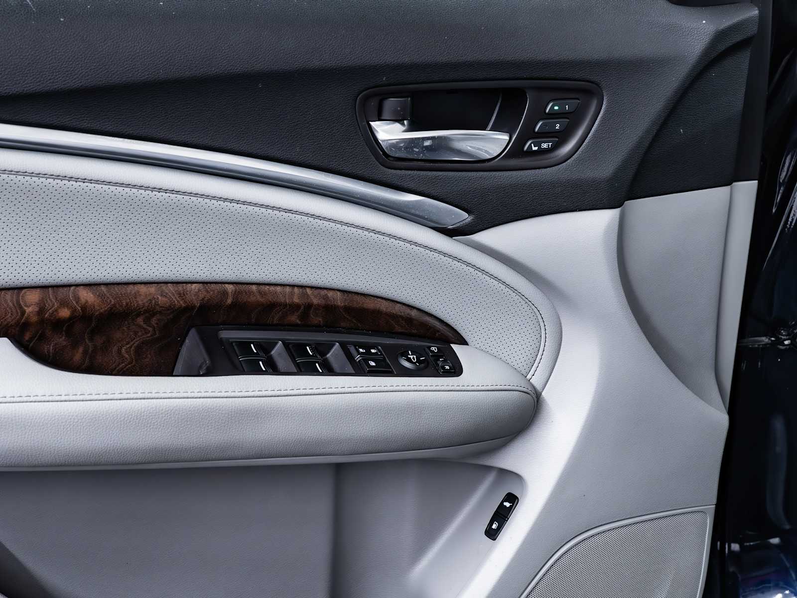 used 2020 Acura MDX car, priced at $29,998