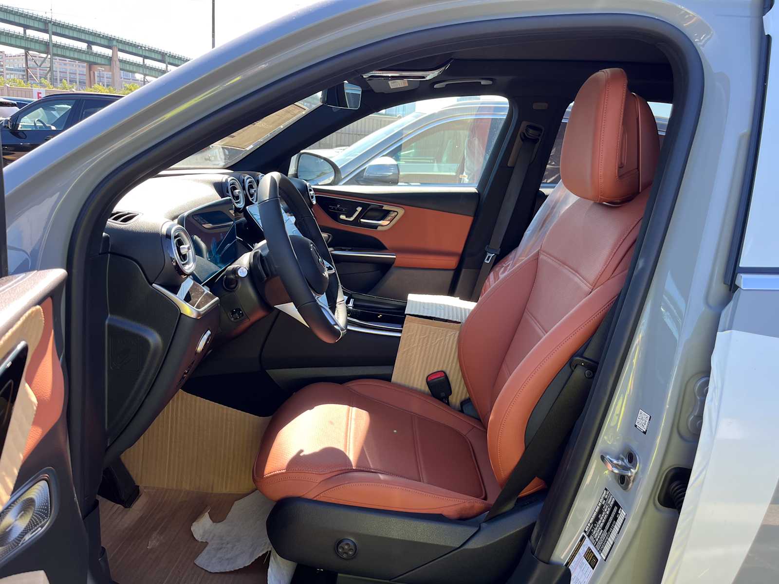 2026 Mercedes Benz GLC 300 4MATIC photo 2