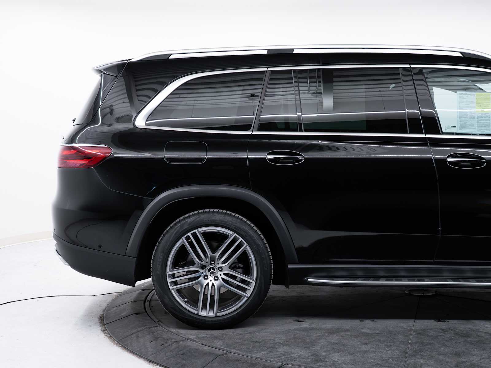 2026 Mercedes-Benz GLS Base - Photo 10
