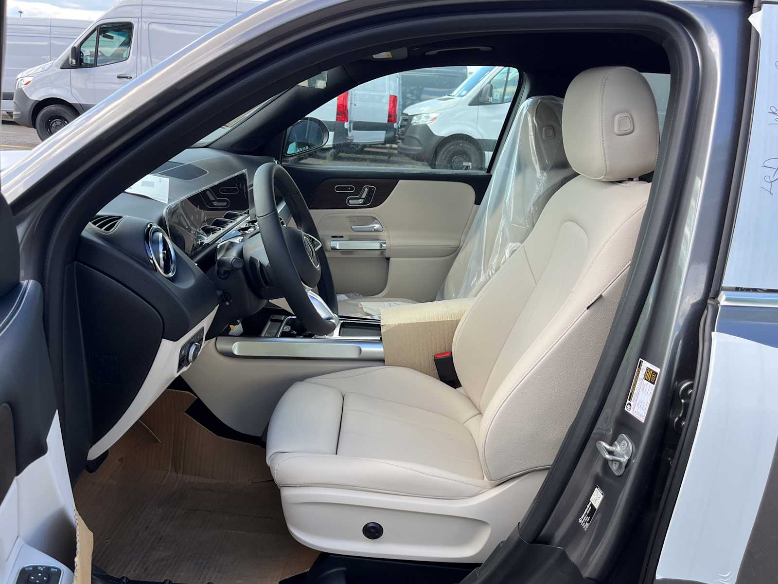 new 2026 Mercedes-Benz GLB 250 car