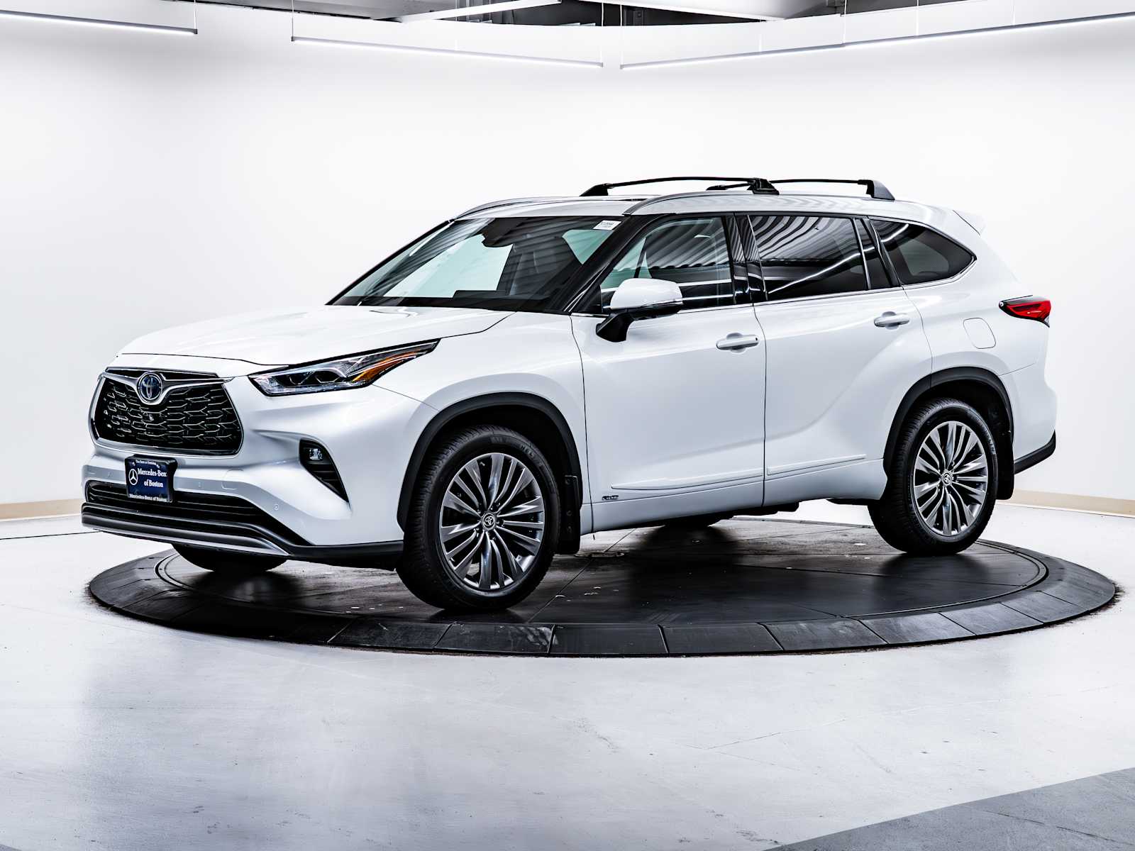 2022 Toyota Highlander Platinum photo 3