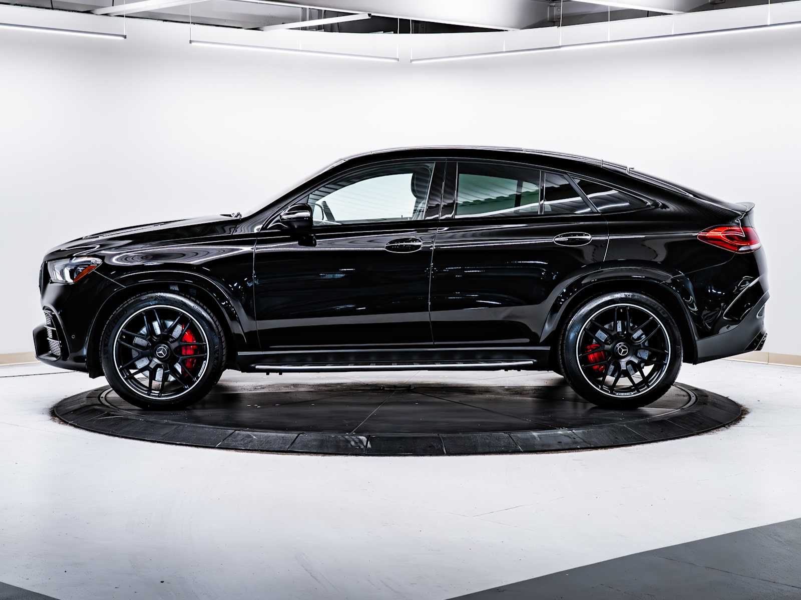2022 Mercedes Benz GLE AMG 63 S 4MATIC photo 4