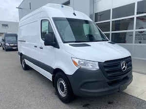 2025 Mercedes-Benz Sprinter High Roof 144 wb Refrigerated Diesel Cargo Van Van Cargo Van