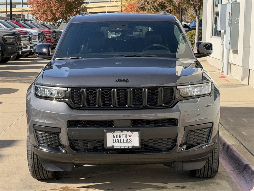 New 2025 Jeep Grand Cherokee L ALTITUDE X 4X4 Sport Utility