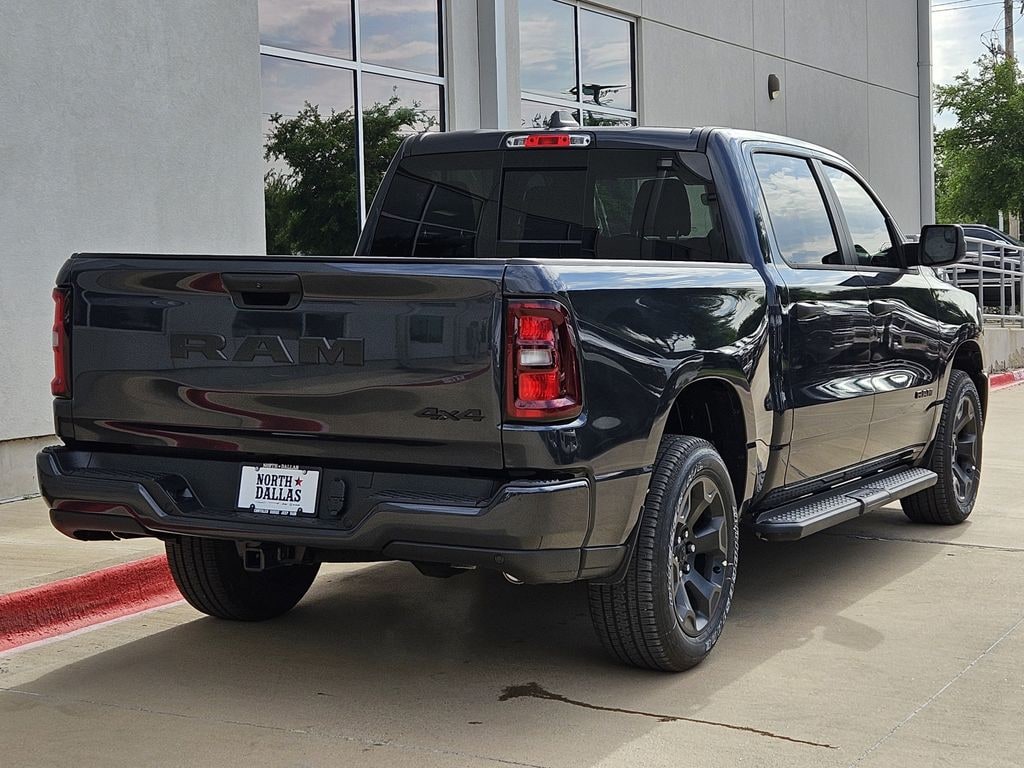 New 2026 Ram 1500 EXPRESS CREW CAB 4X4 5'7 BOX Pickup
