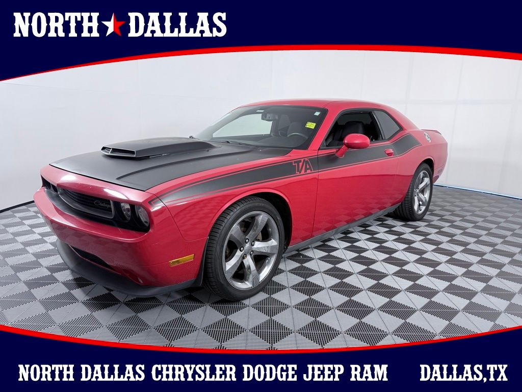 2014 Dodge Challenger R/T's photo