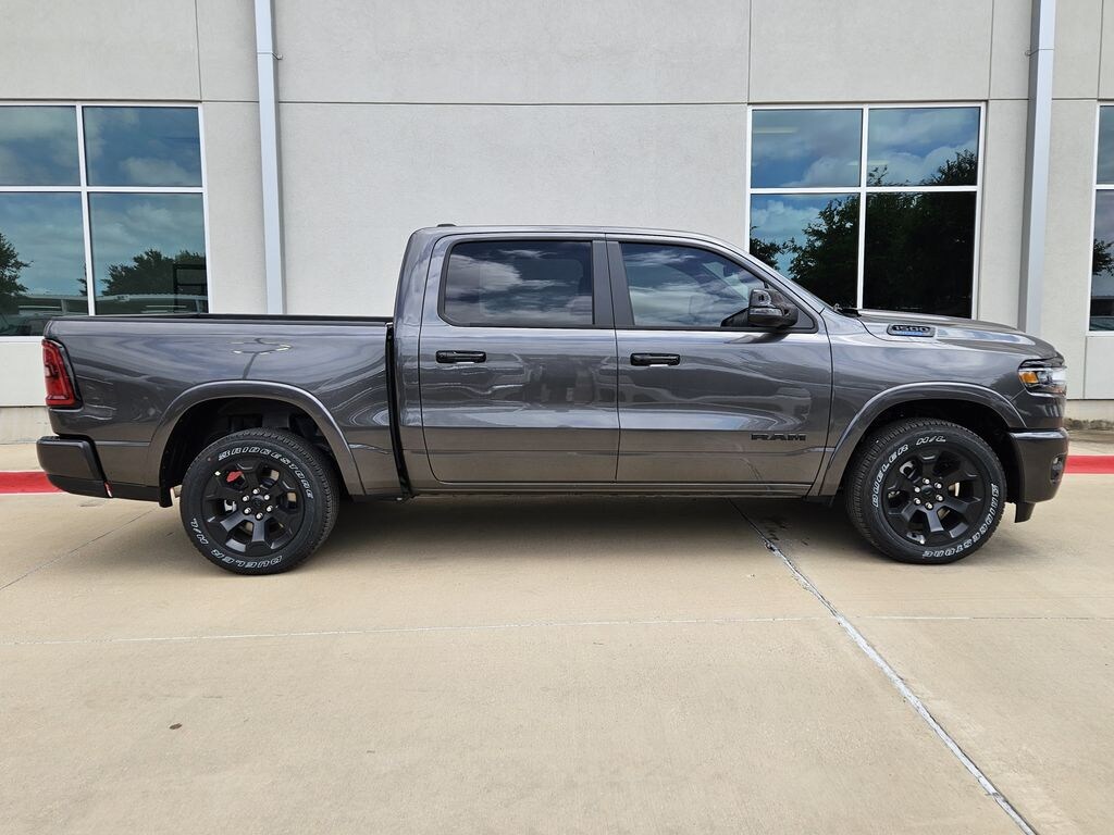 New 2026 Ram 1500 LONE STAR CREW CAB 4X2 5'7 BOX Pickup