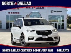 2026 Chrysler Pacifica PINNACLE Passenger Van