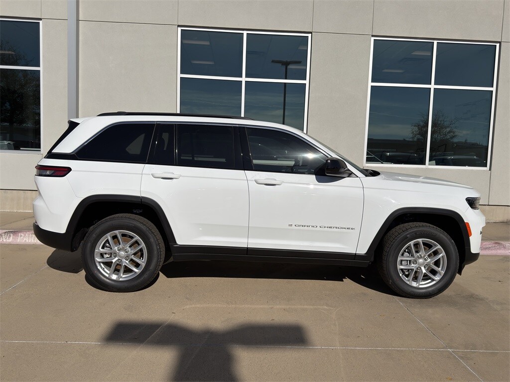 New 2025 Jeep Grand Cherokee LAREDO X 4X2 Sport Utility