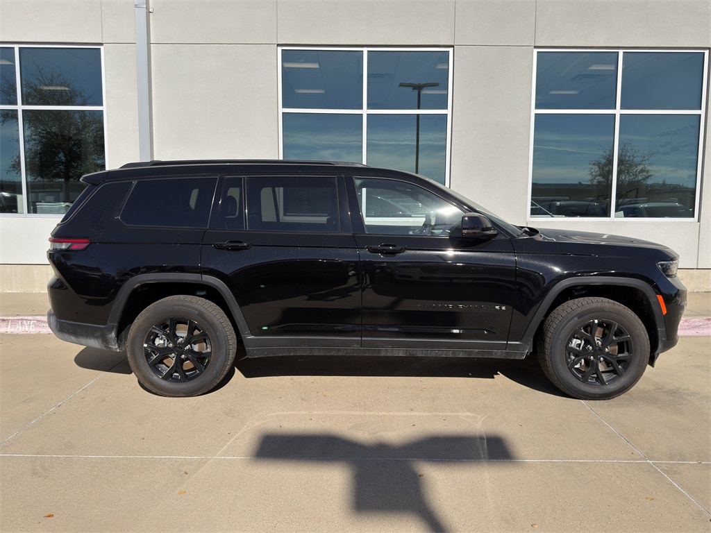 New 2025 Jeep Grand Cherokee L ALTITUDE X 4X2 Sport Utility