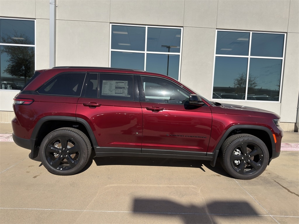 New 2025 Jeep Grand Cherokee LIMITED 4X4 Sport Utility