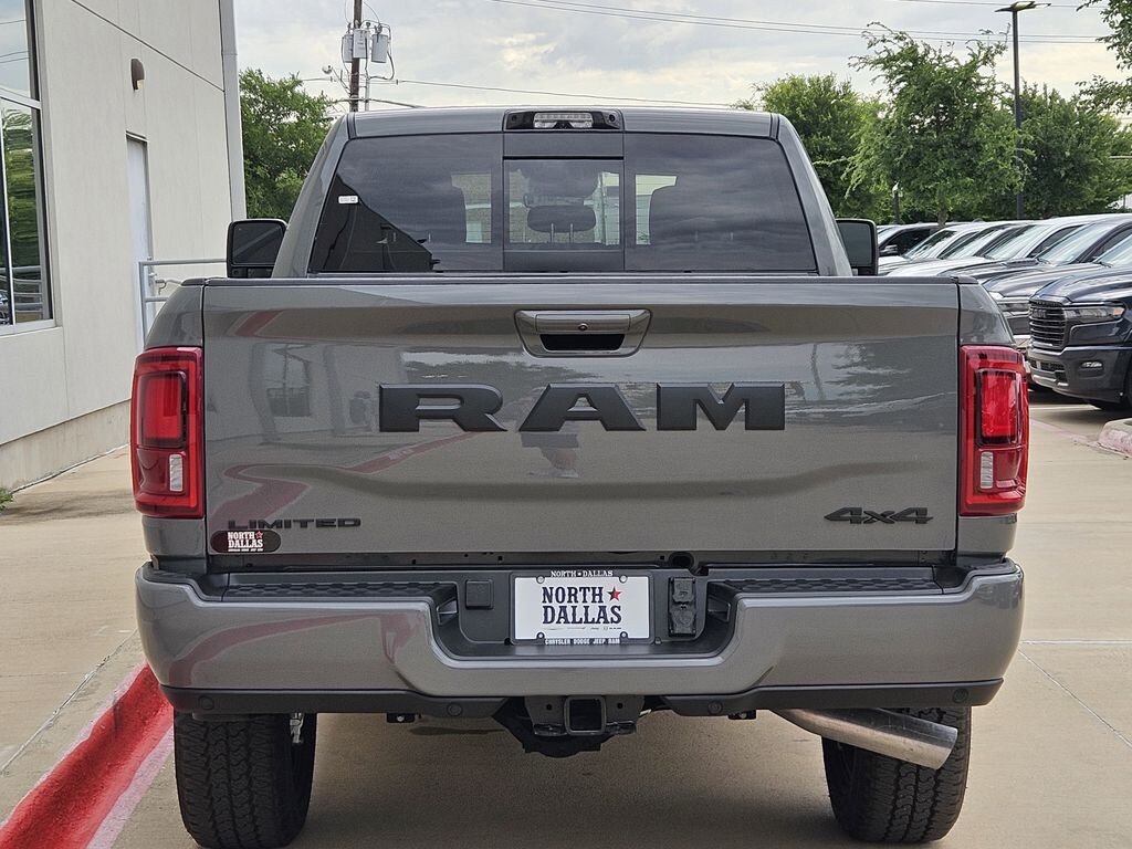New 2026 Ram 2500 LIMITED CREW CAB 4X4 6'4 BOX Pickup