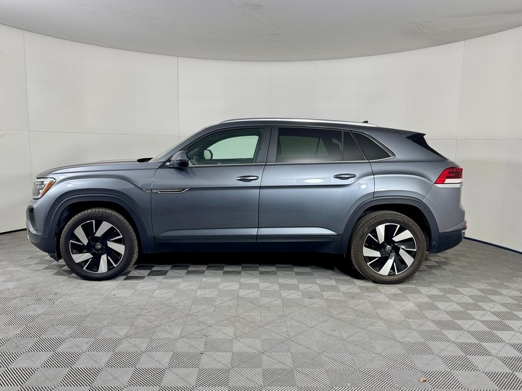 Used 2024 Volkswagen Atlas Cross Sport 2.0T SE w/Technology SUV