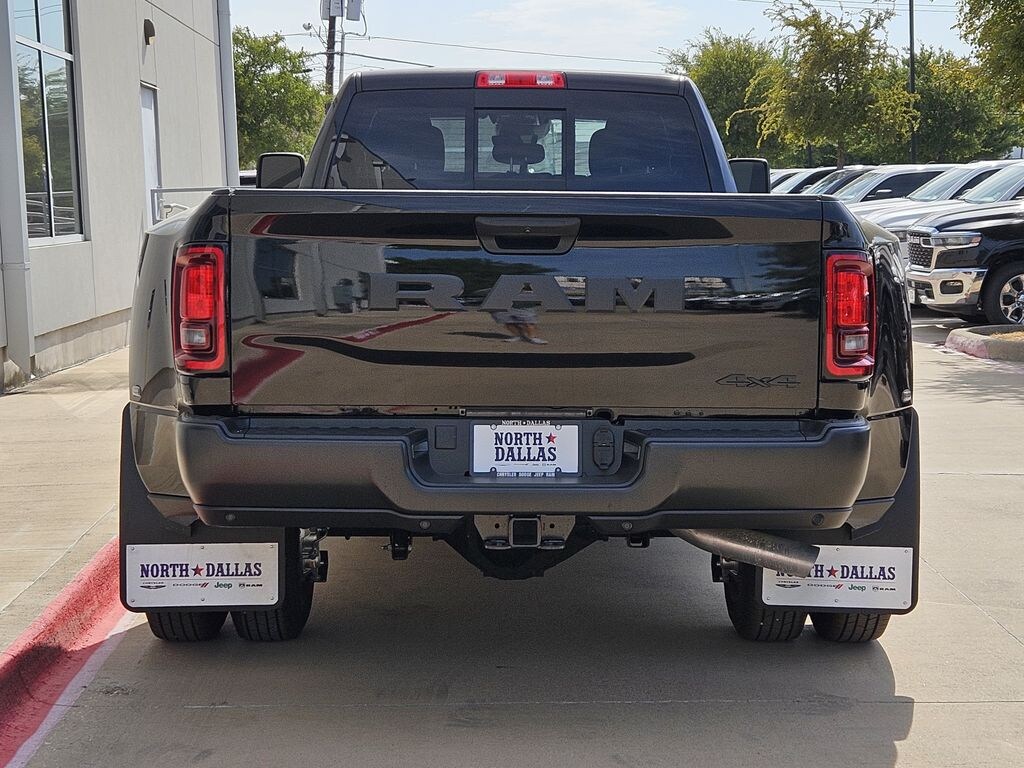 New 2026 Ram 3500 TRADESMAN CREW CAB 4X4 8' BOX Pickup