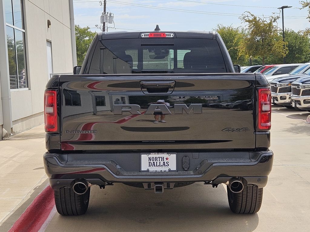New 2026 Ram 1500 LARAMIE CREW CAB 4X4 5'7 BOX Pickup