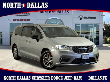 2024 Chrysler Pacifica Touring L Van Passenger Van