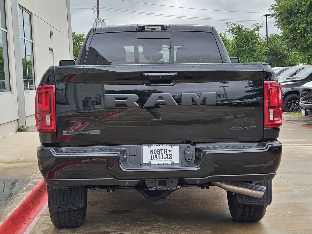 New 2026 Ram 2500 LARAMIE CREW CAB 4X4 6'4 BOX Pickup