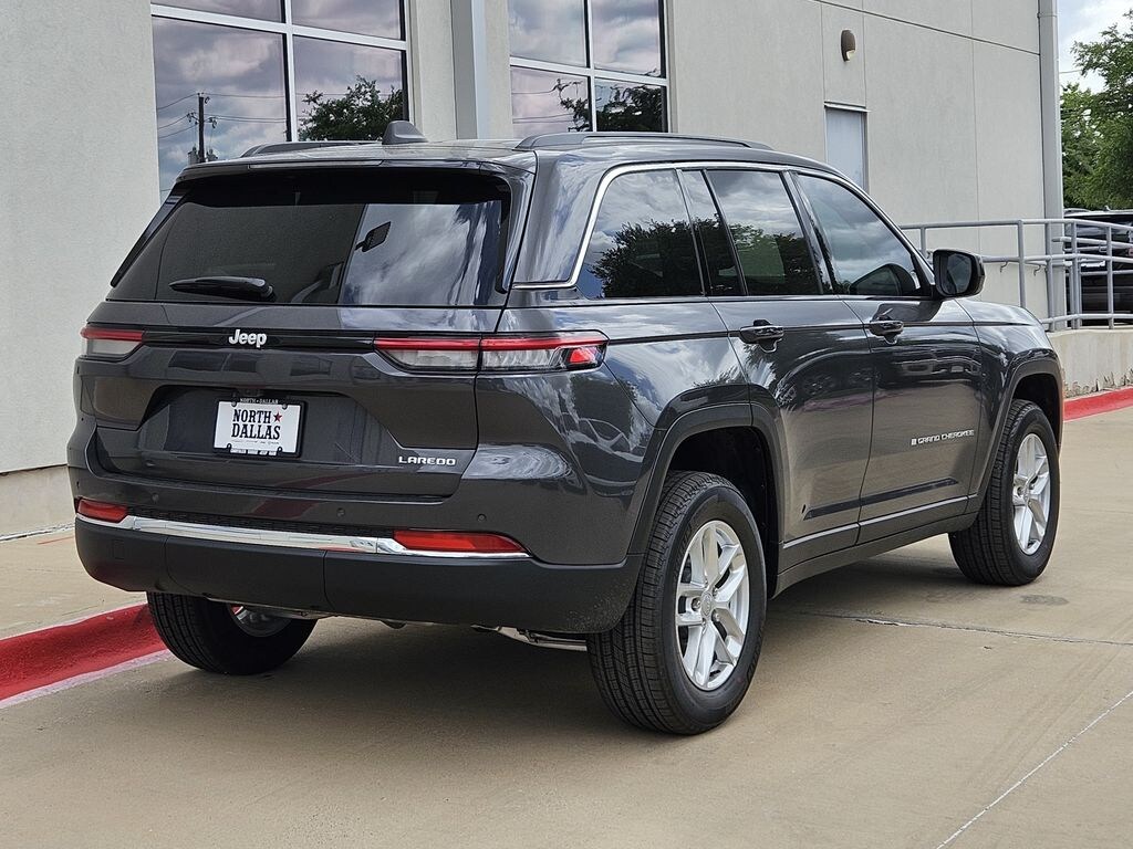 New 2026 Jeep Grand Cherokee LAREDO X 4X2 Sport Utility