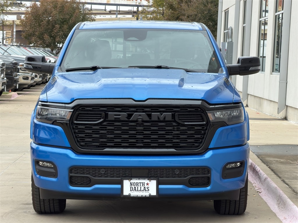 New 2025 Ram 1500 LONE STAR CREW CAB 4X2 5'7 BOX Pickup