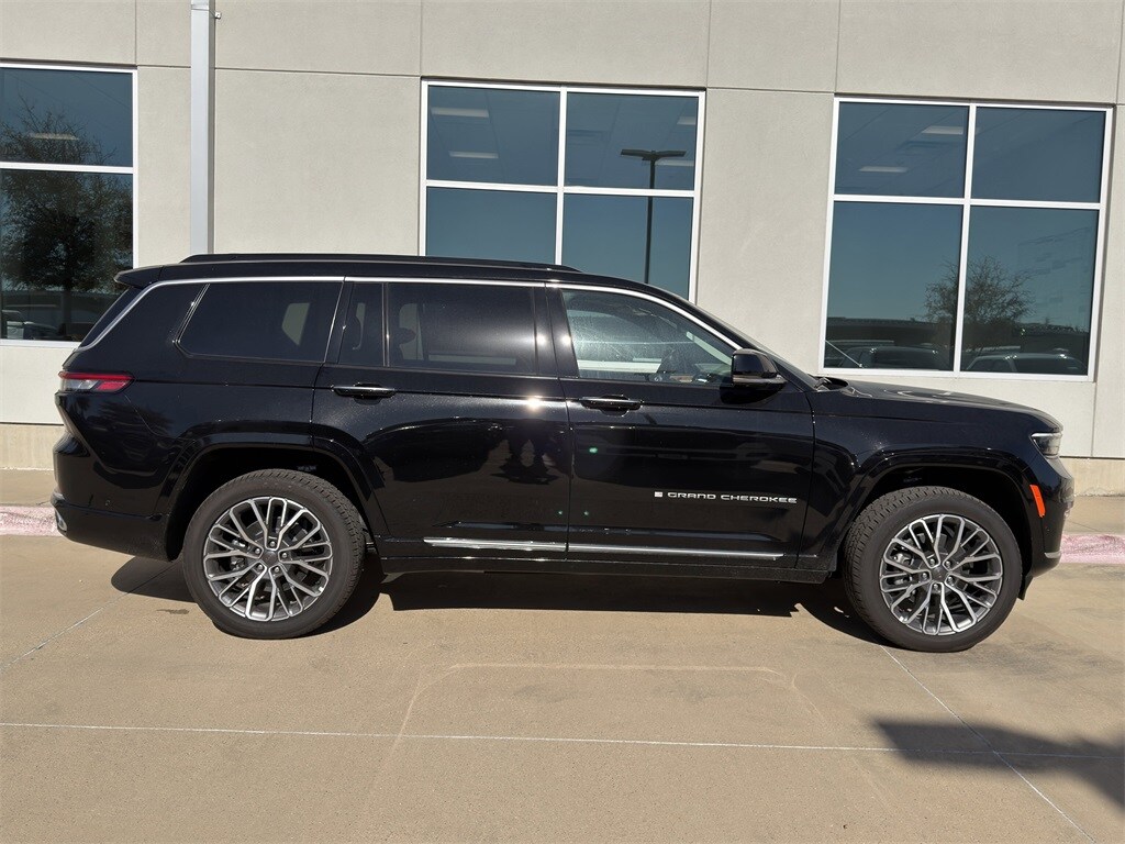 New 2025 Jeep Grand Cherokee L SUMMIT RESERVE 4X4 Sport Utility