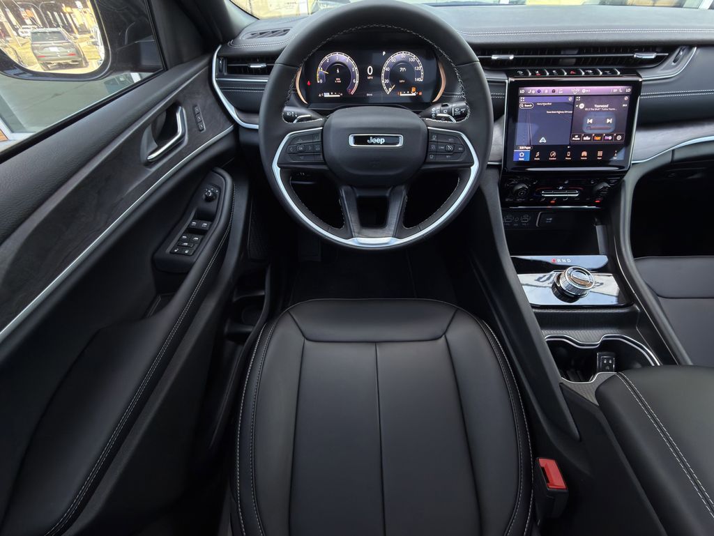 2025 Jeep Grand Cherokee L Limited - Photo 11