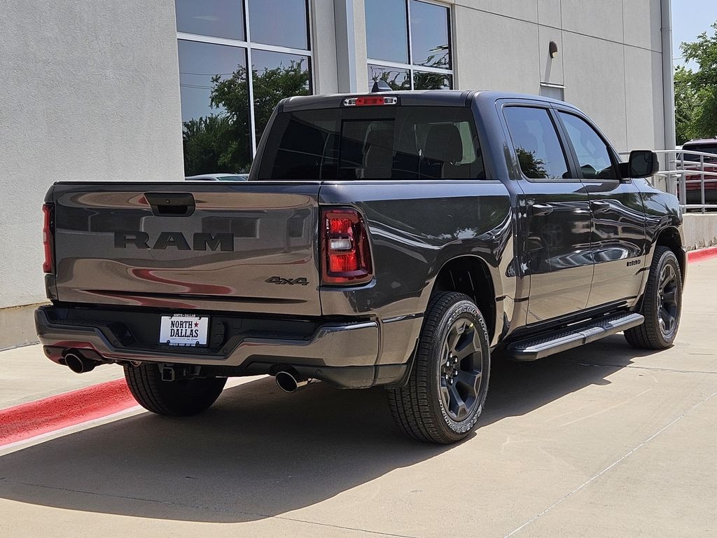 New 2026 Ram 1500 EXPRESS CREW CAB 4X4 5'7 BOX Pickup