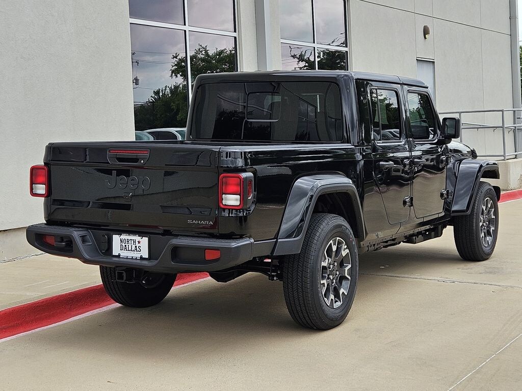 New 2026 Jeep Gladiator SAHARA 4X4 Pickup