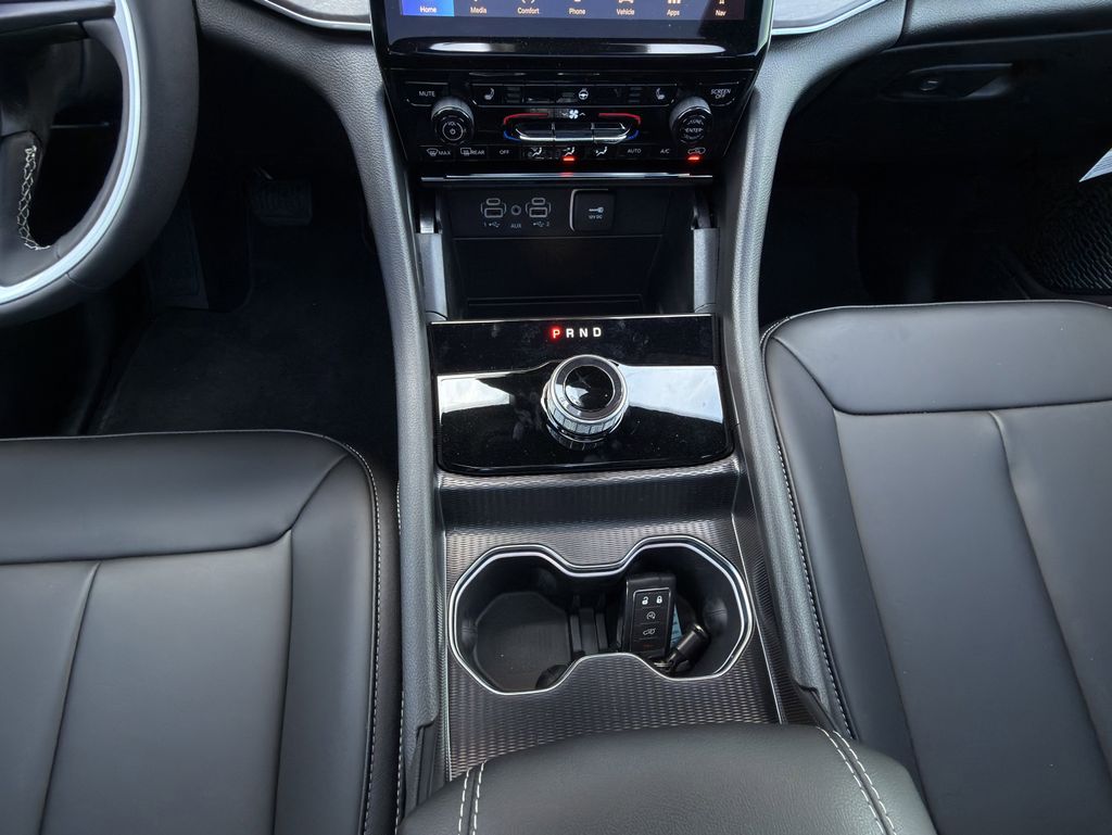 2025 Jeep Grand Cherokee L Limited - Photo 17