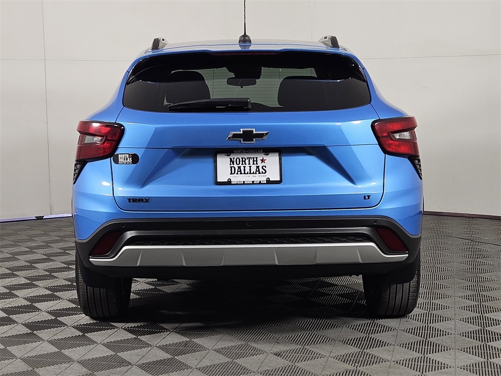 Used 2025 Chevrolet Trax LT SUV